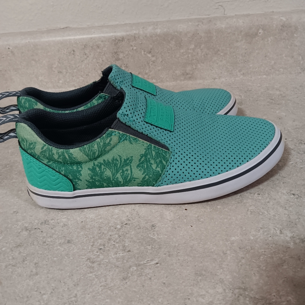 Xtratuf Salom Sisters Leather Slip On Nature/ Womens Size 6 - Picture 4 of 7